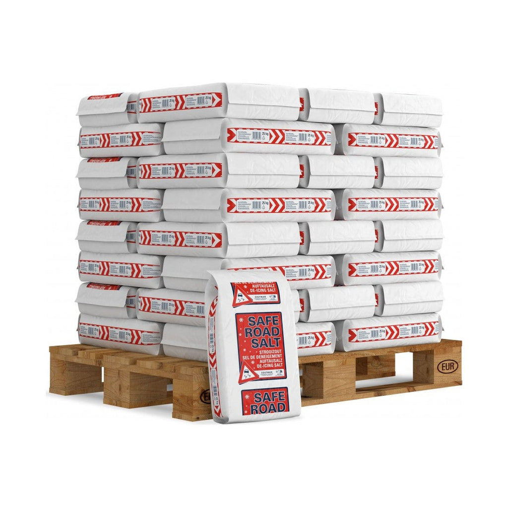 Pallet met witte zakken strooizout Safe Road Salt, met één zak ervoor